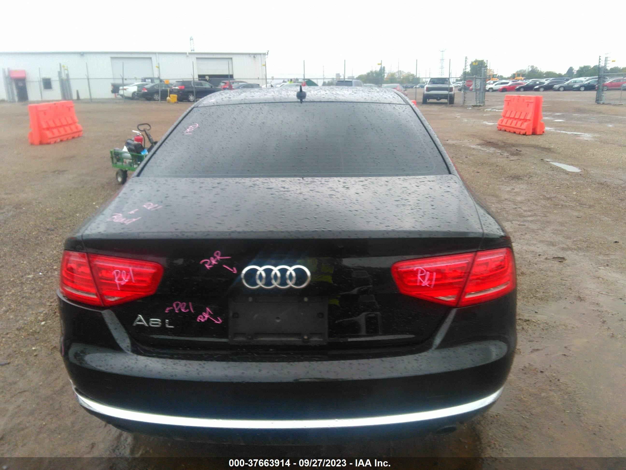 Photo 15 VIN: WAURGAFD9DN031725 - AUDI A8 