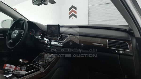 Photo 29 VIN: WAURGB4H1CN003296 - AUDI A8 