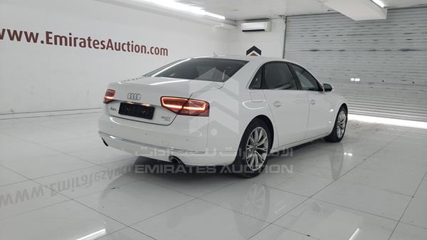 Photo 8 VIN: WAURGB4H1CN003296 - AUDI A8 