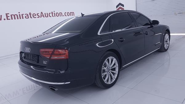 Photo 8 VIN: WAURGB4H4CN021047 - AUDI A8 