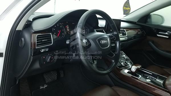 Photo 11 VIN: WAURGB4H8DN000848 - AUDI A8 