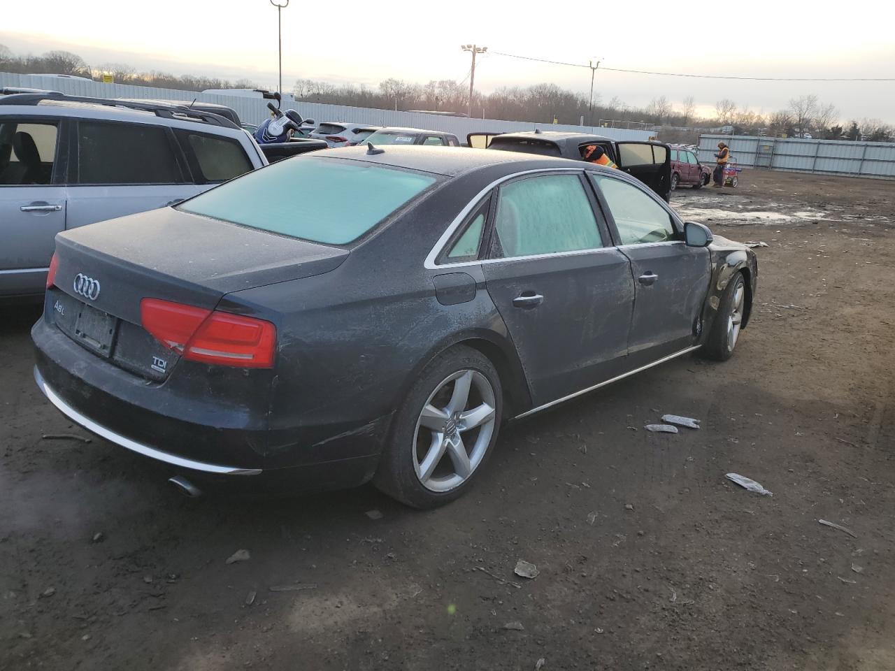 Photo 2 VIN: WAURMAFD6EN011362 - AUDI A8 