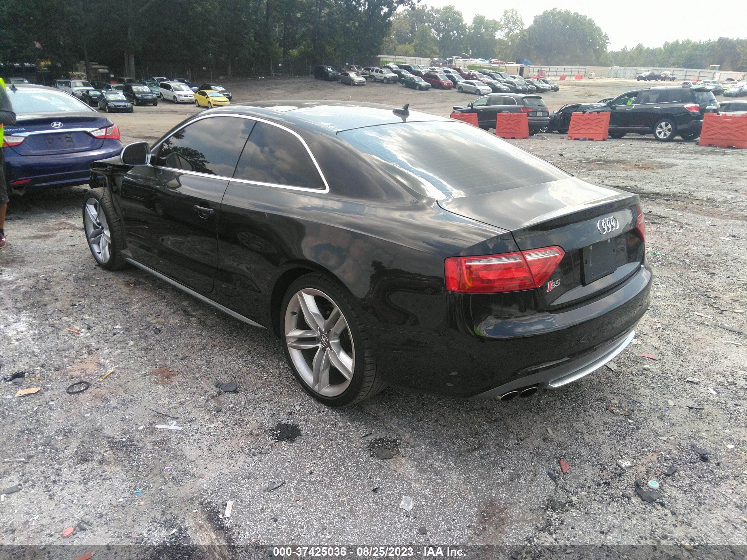 Photo 2 VIN: WAURV78T28A010581 - AUDI S5 