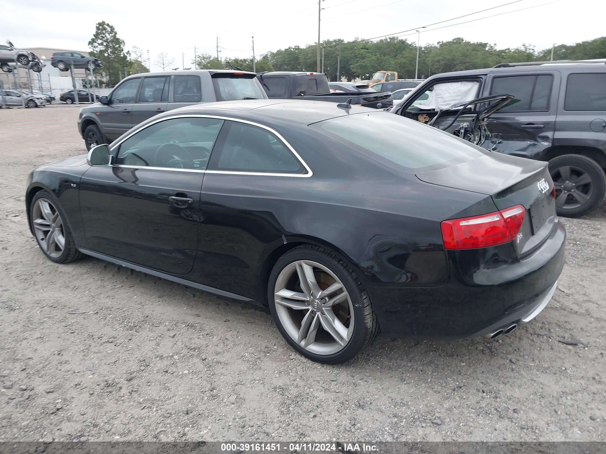 Photo 2 VIN: WAURV78T69A047263 - AUDI S5 