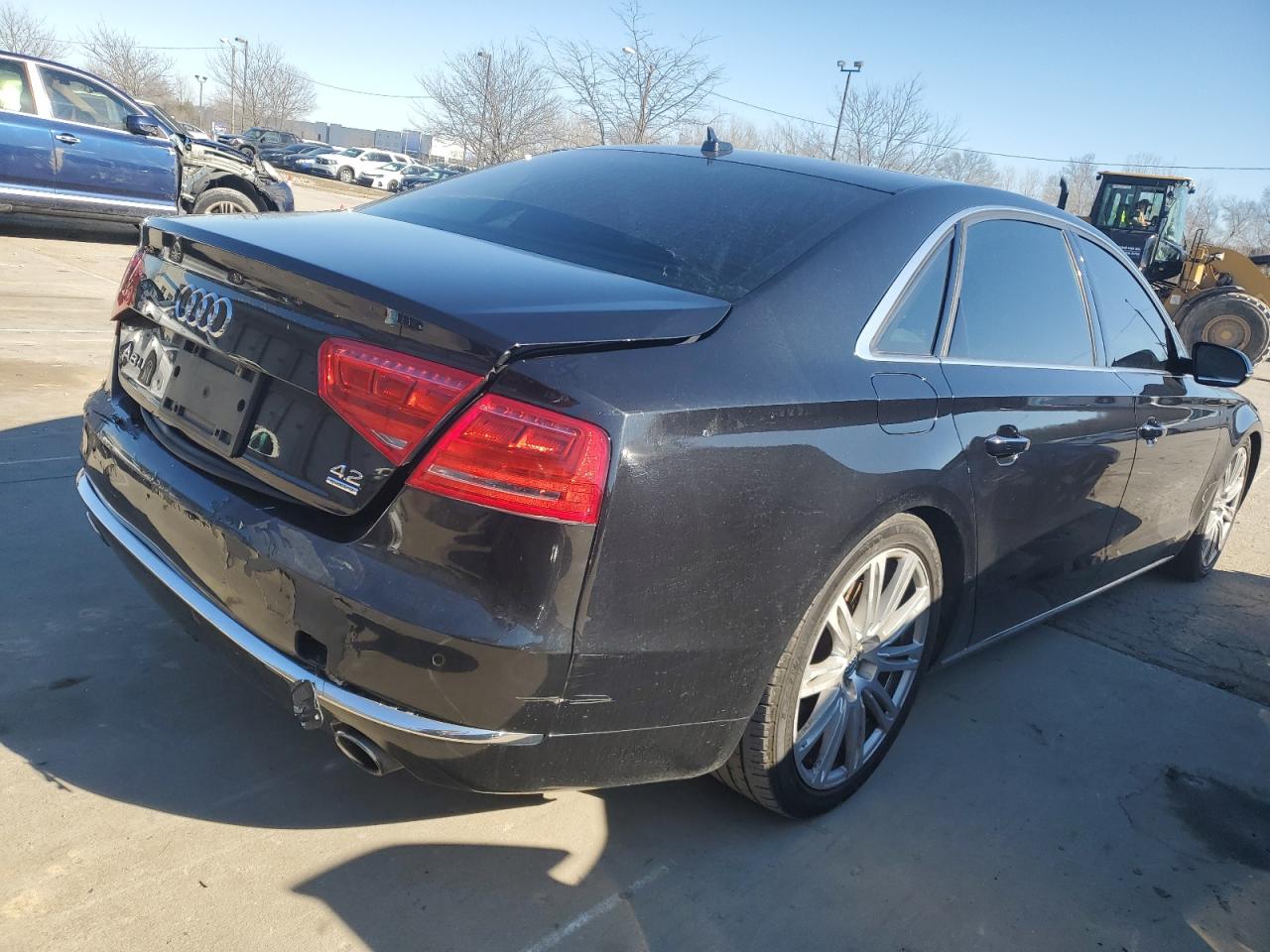 Photo 2 VIN: WAURVAFD1CN011926 - AUDI A8 