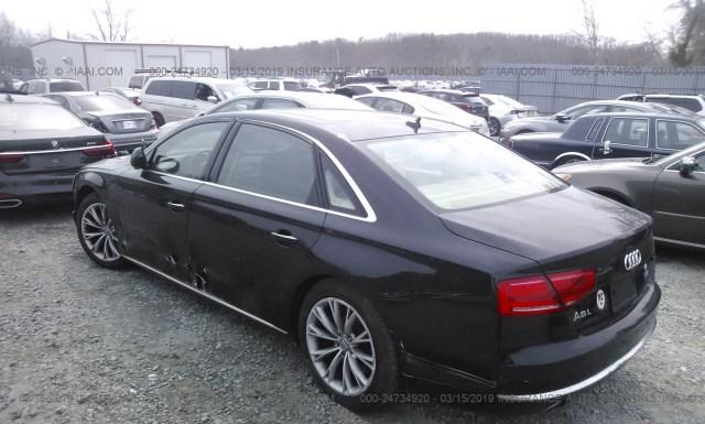 Photo 2 VIN: WAURVAFD2CN014303 - AUDI A8 