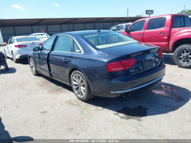 Photo 2 VIN: WAURVAFD3CN009093 - AUDI A8 L 