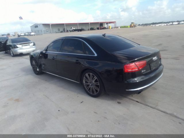 Photo 2 VIN: WAURVAFD3CN016819 - AUDI A8 L 