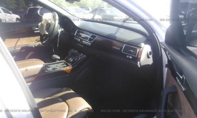 Photo 4 VIN: WAURVAFD3CN025407 - AUDI A8 