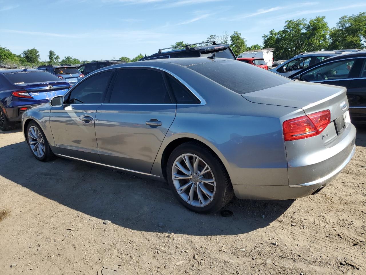 Photo 1 VIN: WAURVAFD8BN020749 - AUDI A8 