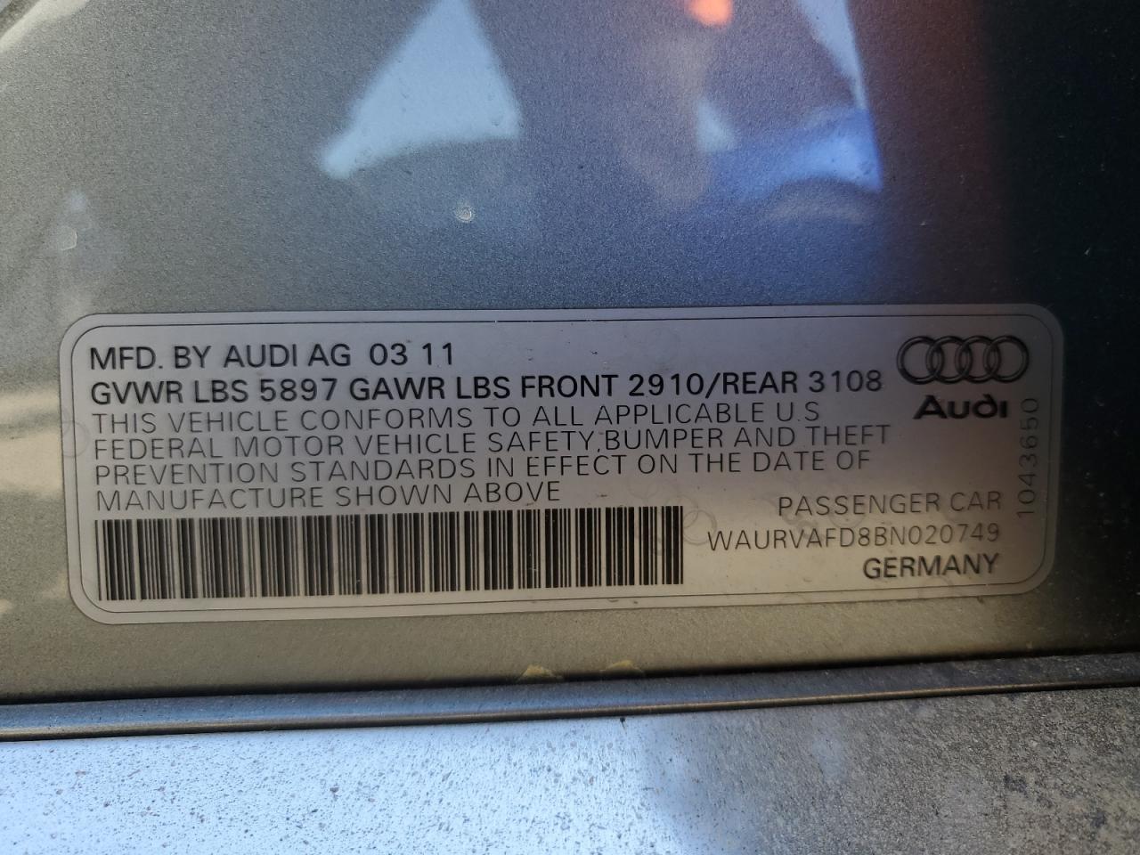 Photo 11 VIN: WAURVAFD8BN020749 - AUDI A8 