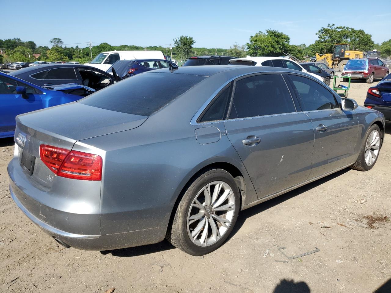 Photo 2 VIN: WAURVAFD8BN020749 - AUDI A8 