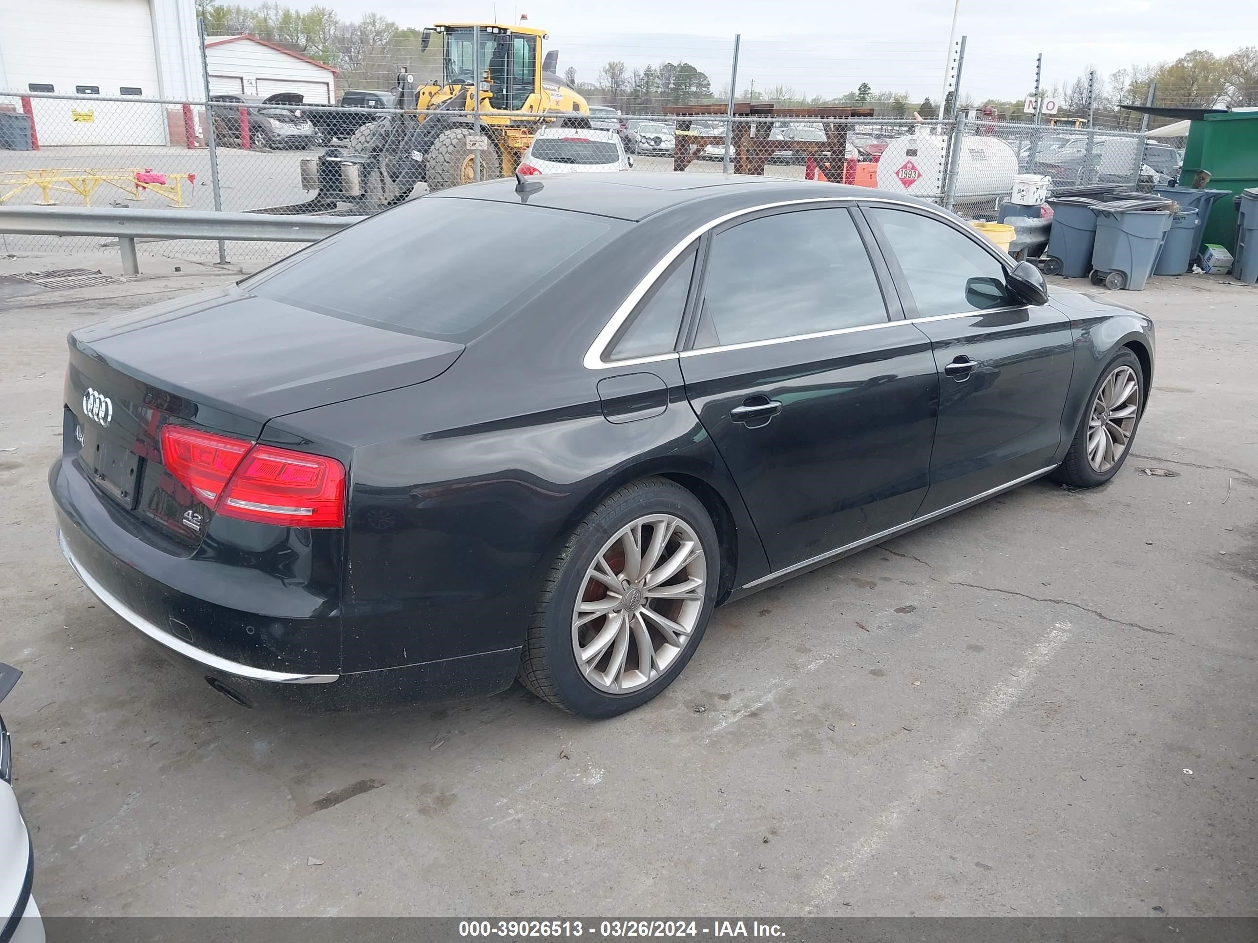 Photo 3 VIN: WAURVAFD8CN011423 - AUDI A8 