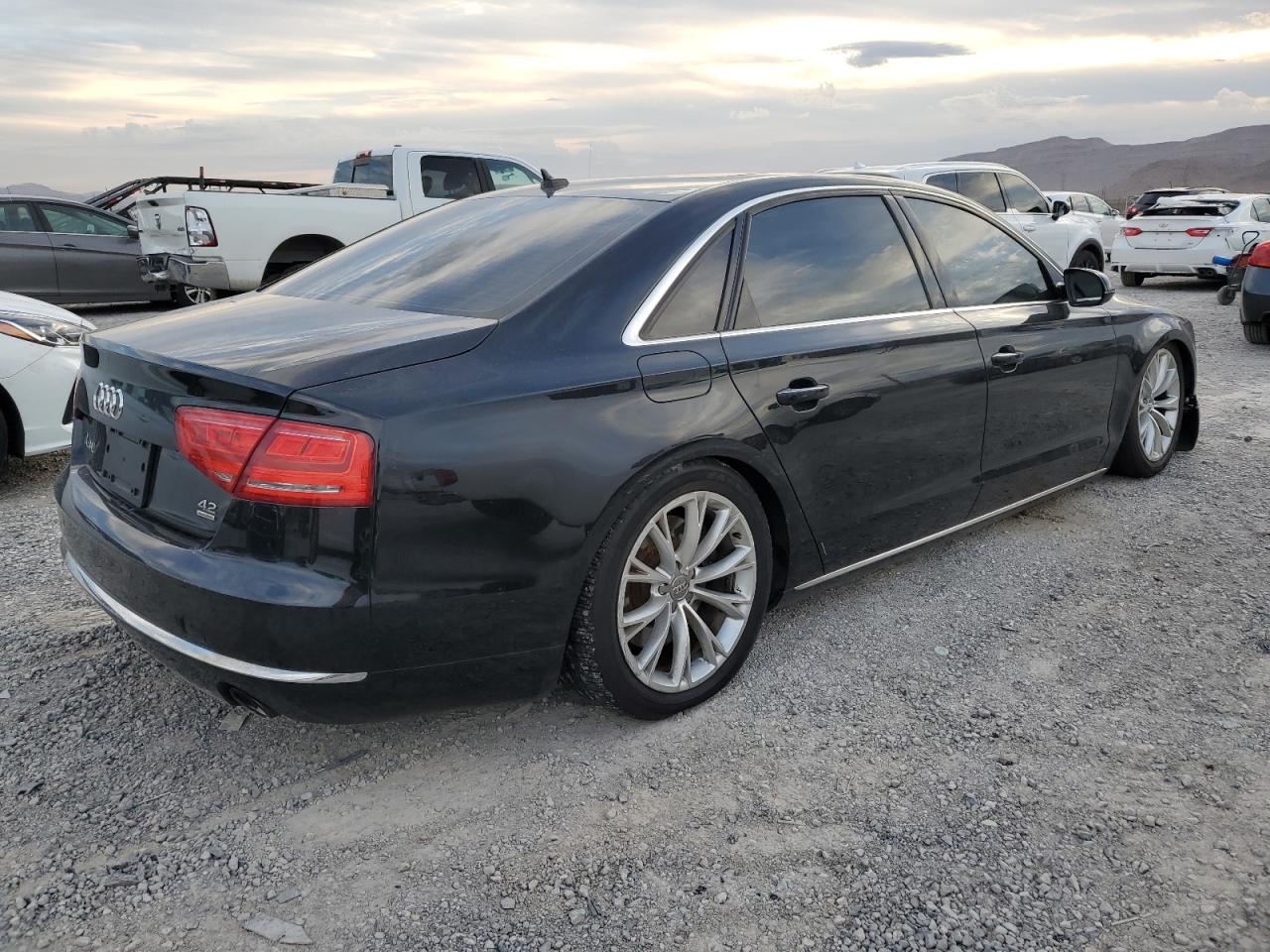 Photo 2 VIN: WAURVAFD8CN012765 - AUDI A8 L QUATT 