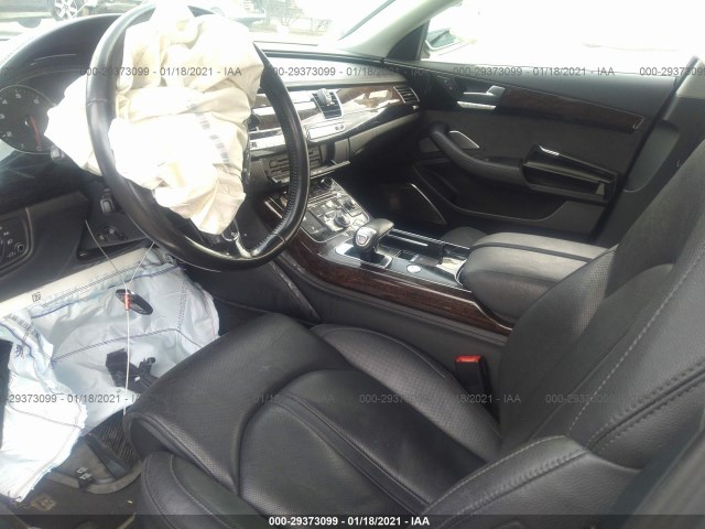 Photo 4 VIN: WAURVAFD9CN008935 - AUDI A8 L 