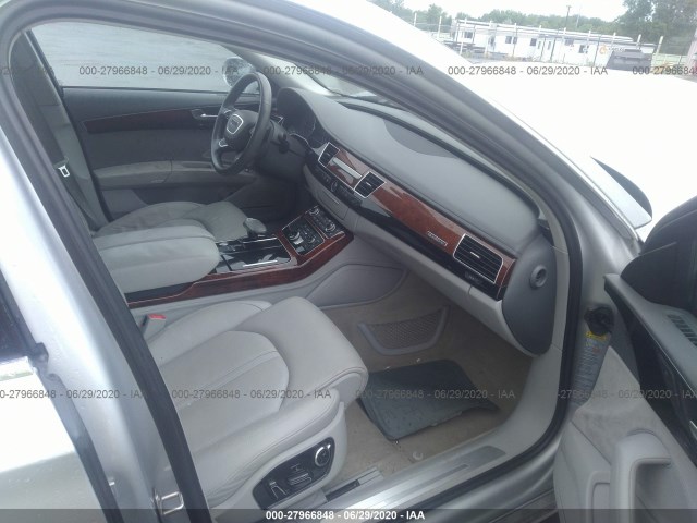 Photo 4 VIN: WAURVAFDXBN018355 - AUDI A8 L 