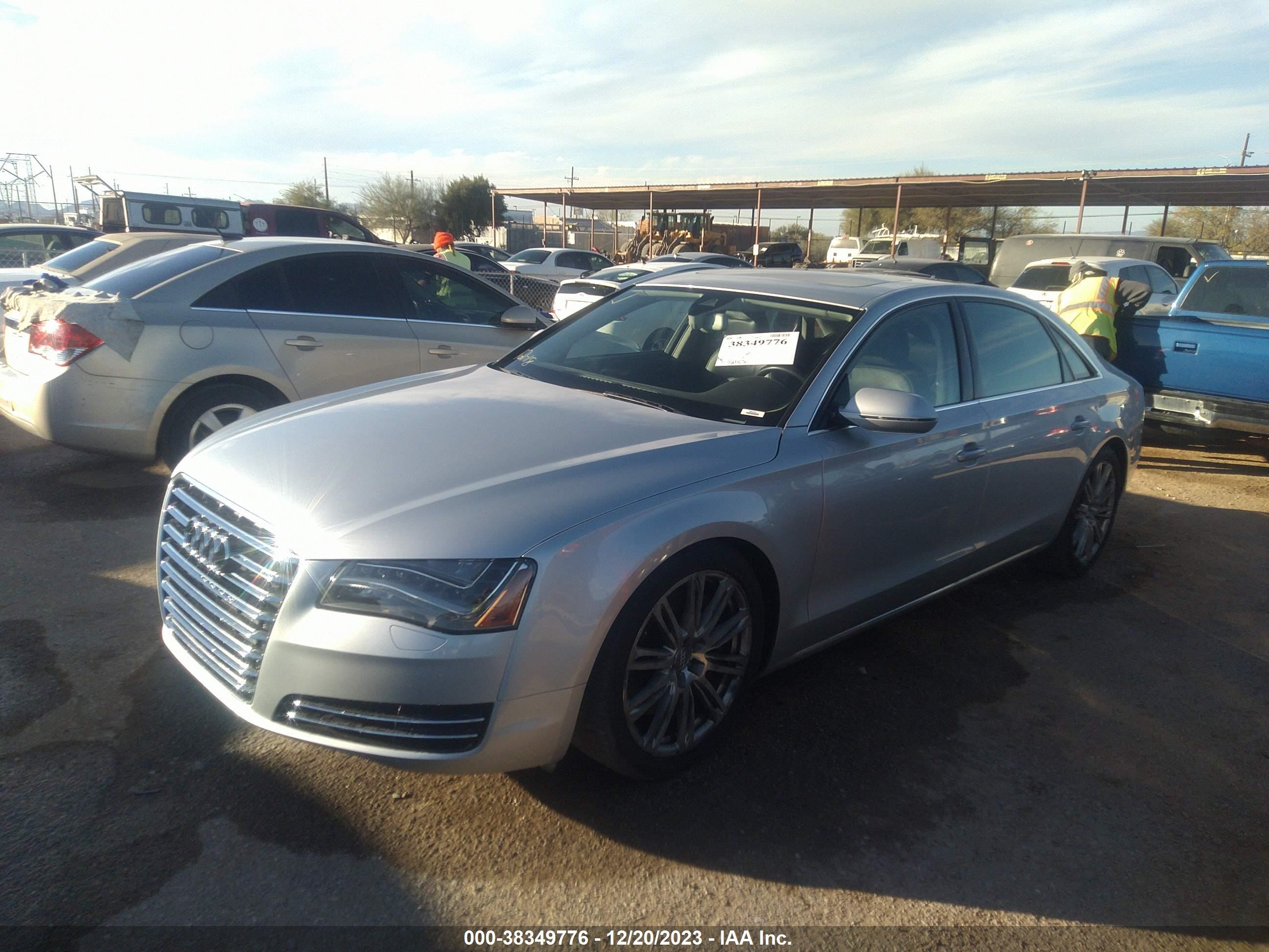 Photo 1 VIN: WAURVAFDXCN020687 - AUDI A8 