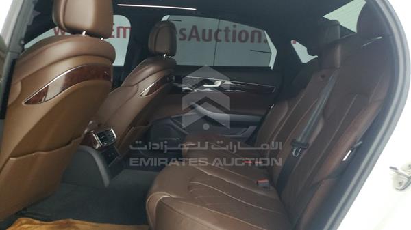 Photo 33 VIN: WAURVB4H0CN020919 - AUDI A8 