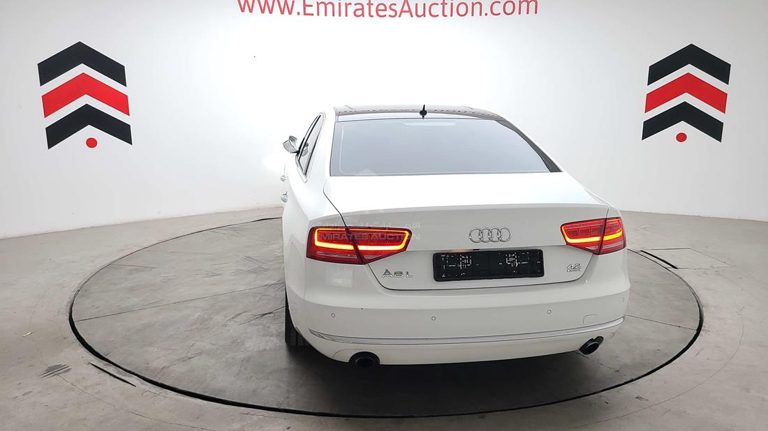 Photo 11 VIN: WAURVB4H6DN000417 - AUDI A8 