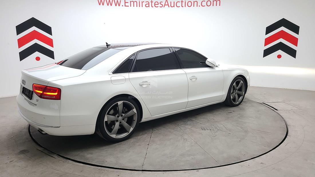 Photo 16 VIN: WAURVB4H6DN000417 - AUDI A8 