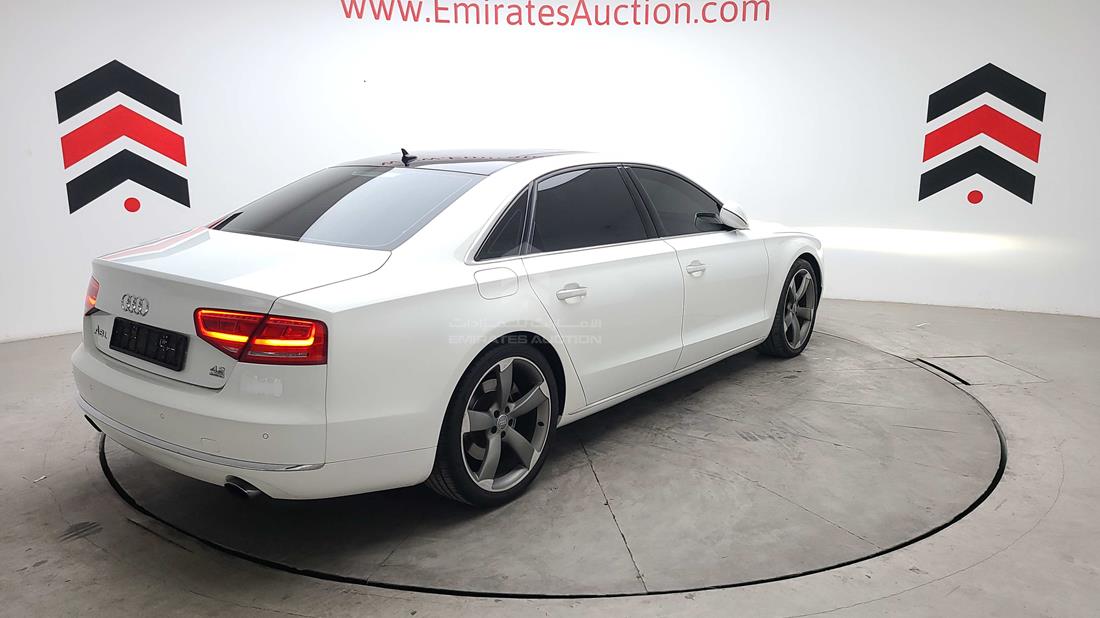 Photo 17 VIN: WAURVB4H6DN000417 - AUDI A8 