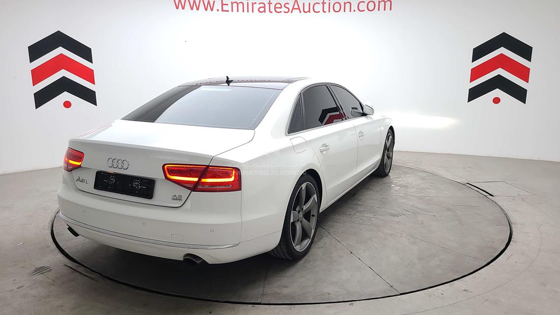 Photo 18 VIN: WAURVB4H6DN000417 - AUDI A8 