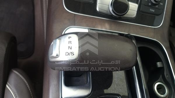 Photo 15 VIN: WAURVB4H7BN011164 - AUDI A8 