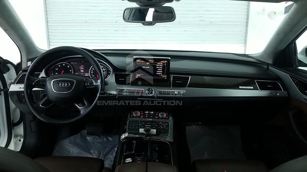 Photo 15 VIN: WAURVB4H9CN009496 - AUDI A8 