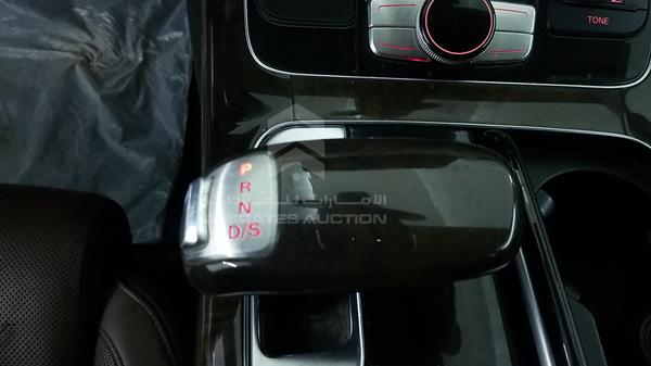 Photo 28 VIN: WAURVB4H9CN009496 - AUDI A8 