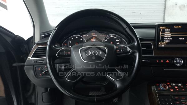 Photo 12 VIN: WAURVB4HXCN000628 - AUDI A8 