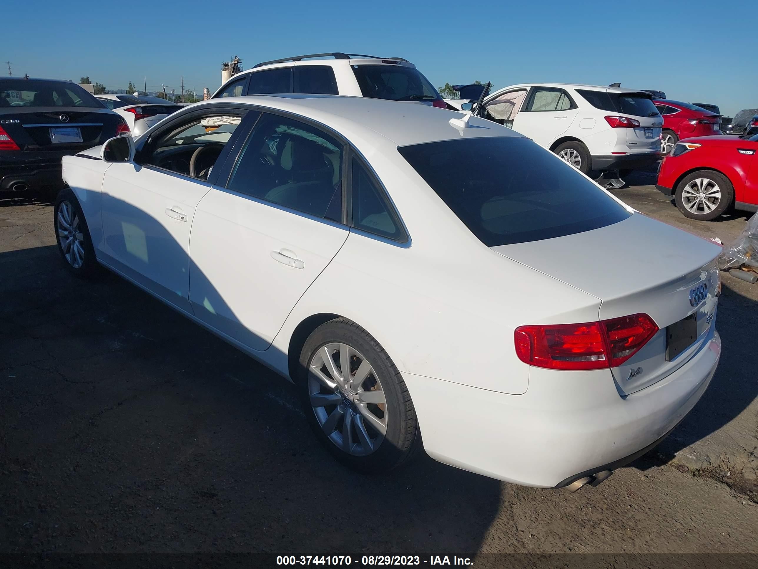 Photo 2 VIN: WAUSF78K19A137989 - AUDI A4 