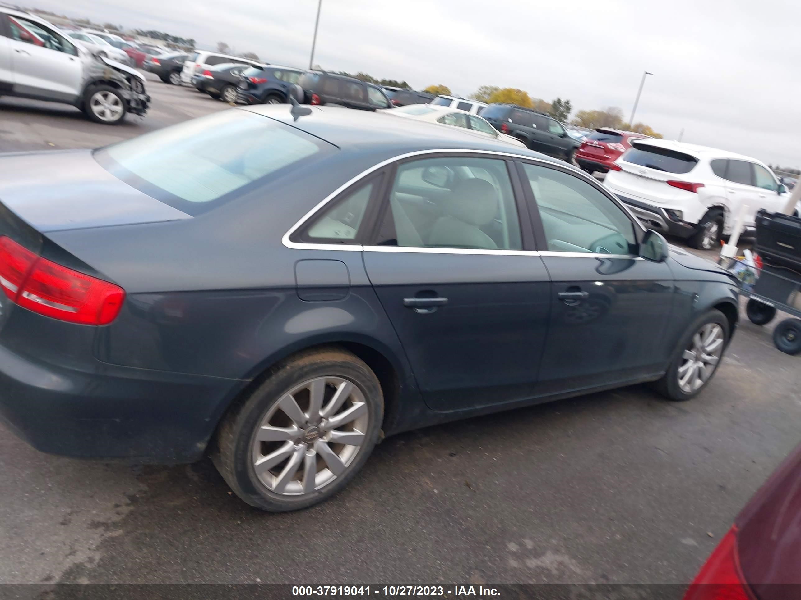 Photo 12 VIN: WAUSF78K19N071761 - AUDI A4 