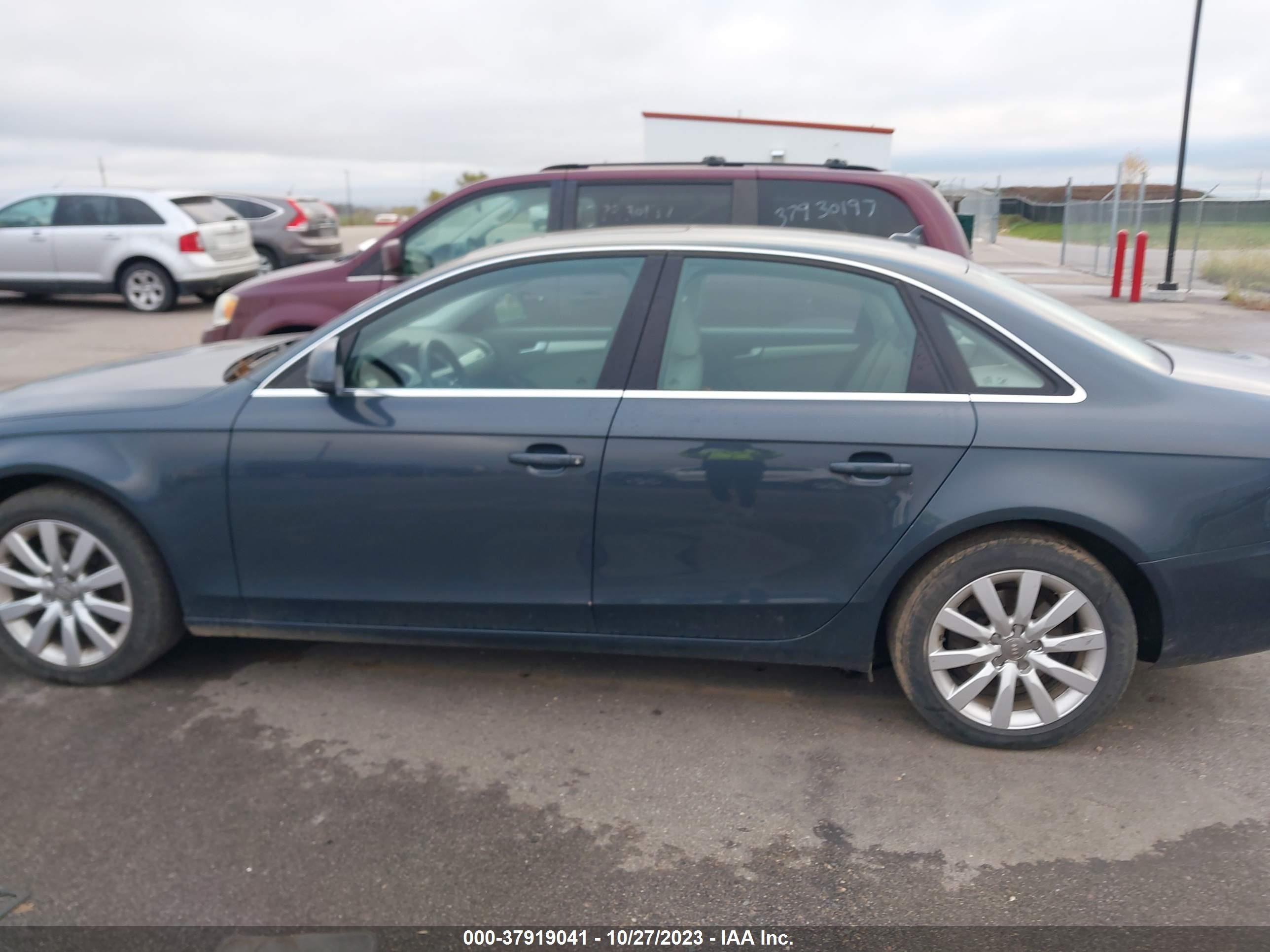 Photo 13 VIN: WAUSF78K19N071761 - AUDI A4 