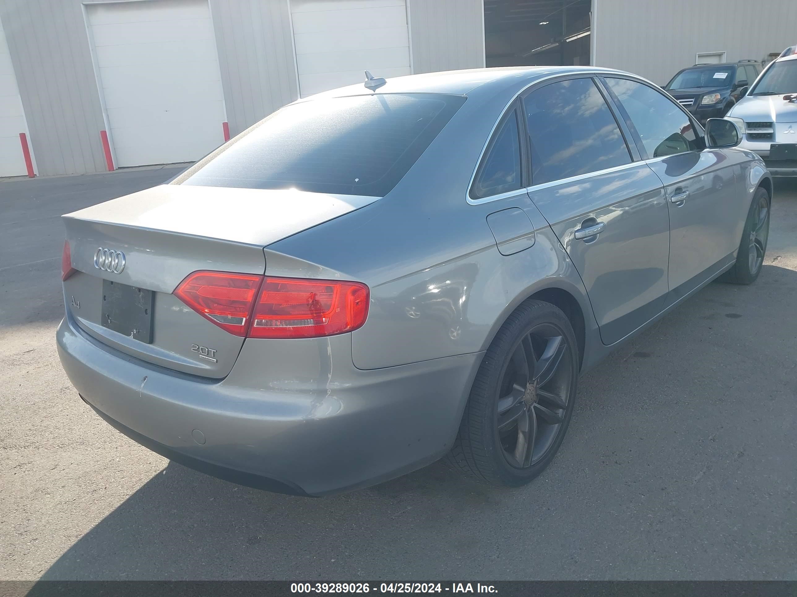 Photo 3 VIN: WAUSF78K69N024421 - AUDI A4 