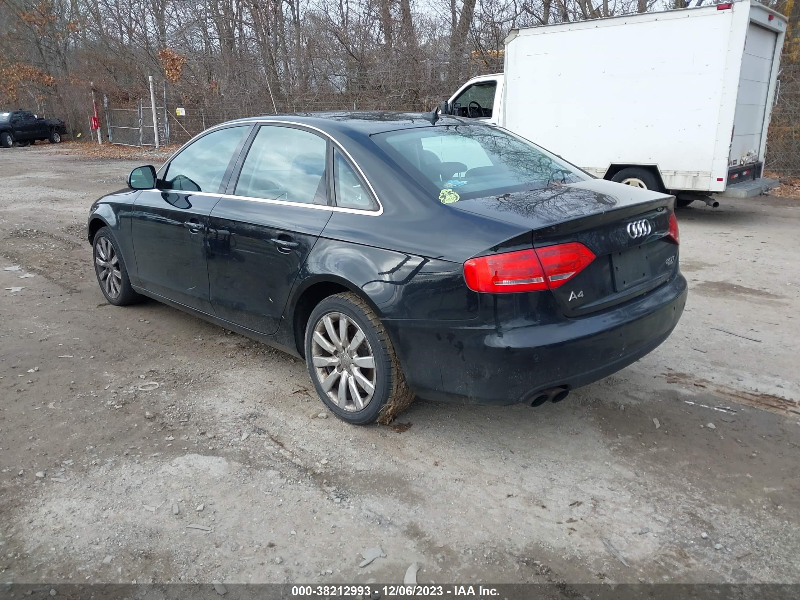 Photo 2 VIN: WAUSF78K69N038853 - AUDI A4 