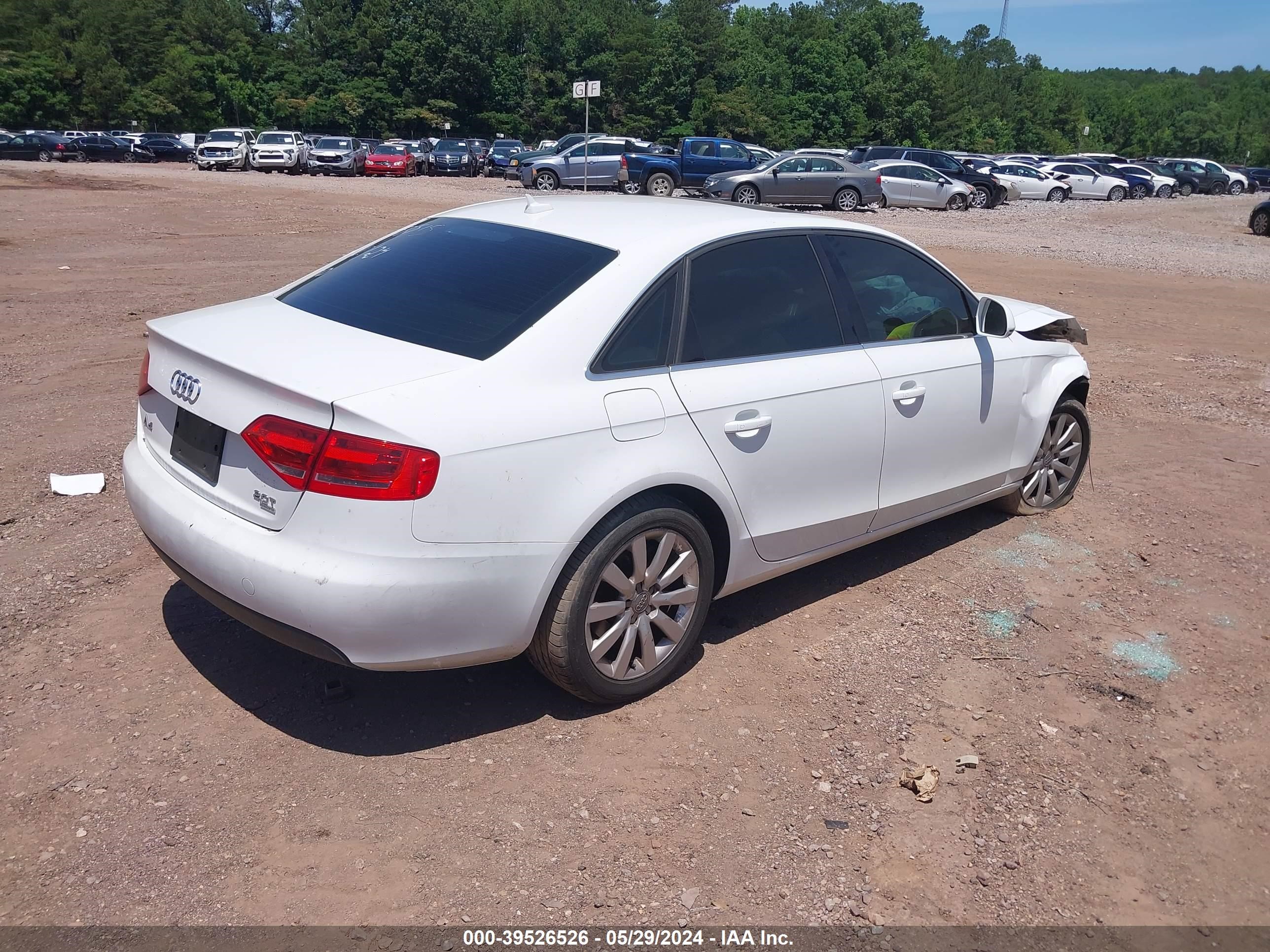 Photo 3 VIN: WAUSF78K79N032656 - AUDI A4 