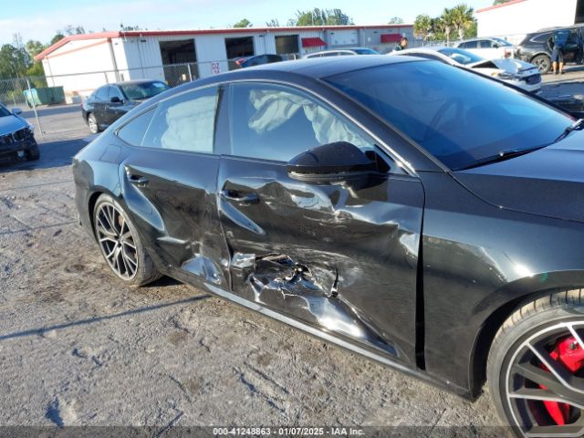 Photo 5 VIN: WAUSFBF25MN011738 - AUDI S7 