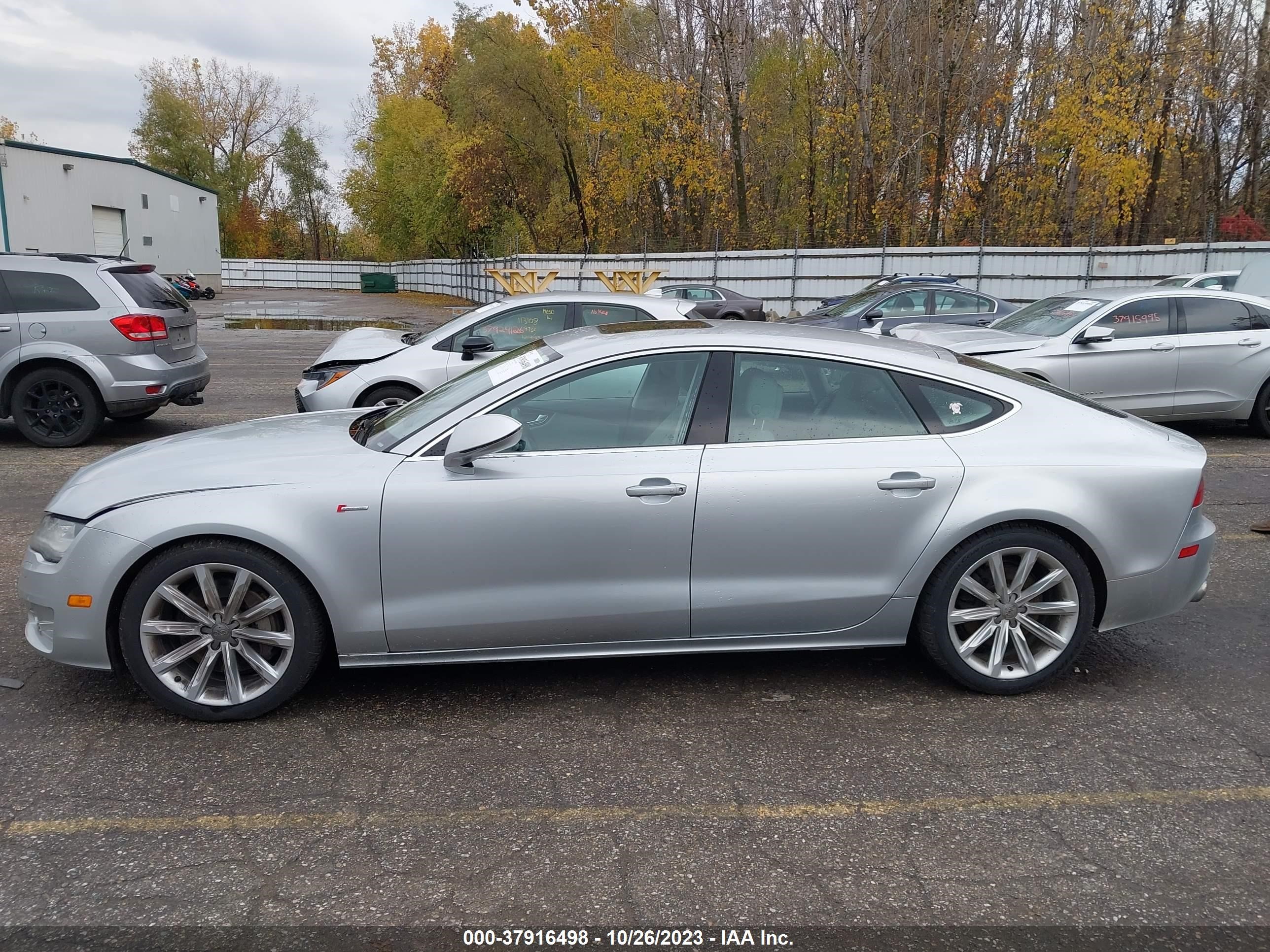 Photo 13 VIN: WAUSGAFC3CN019772 - AUDI A7 