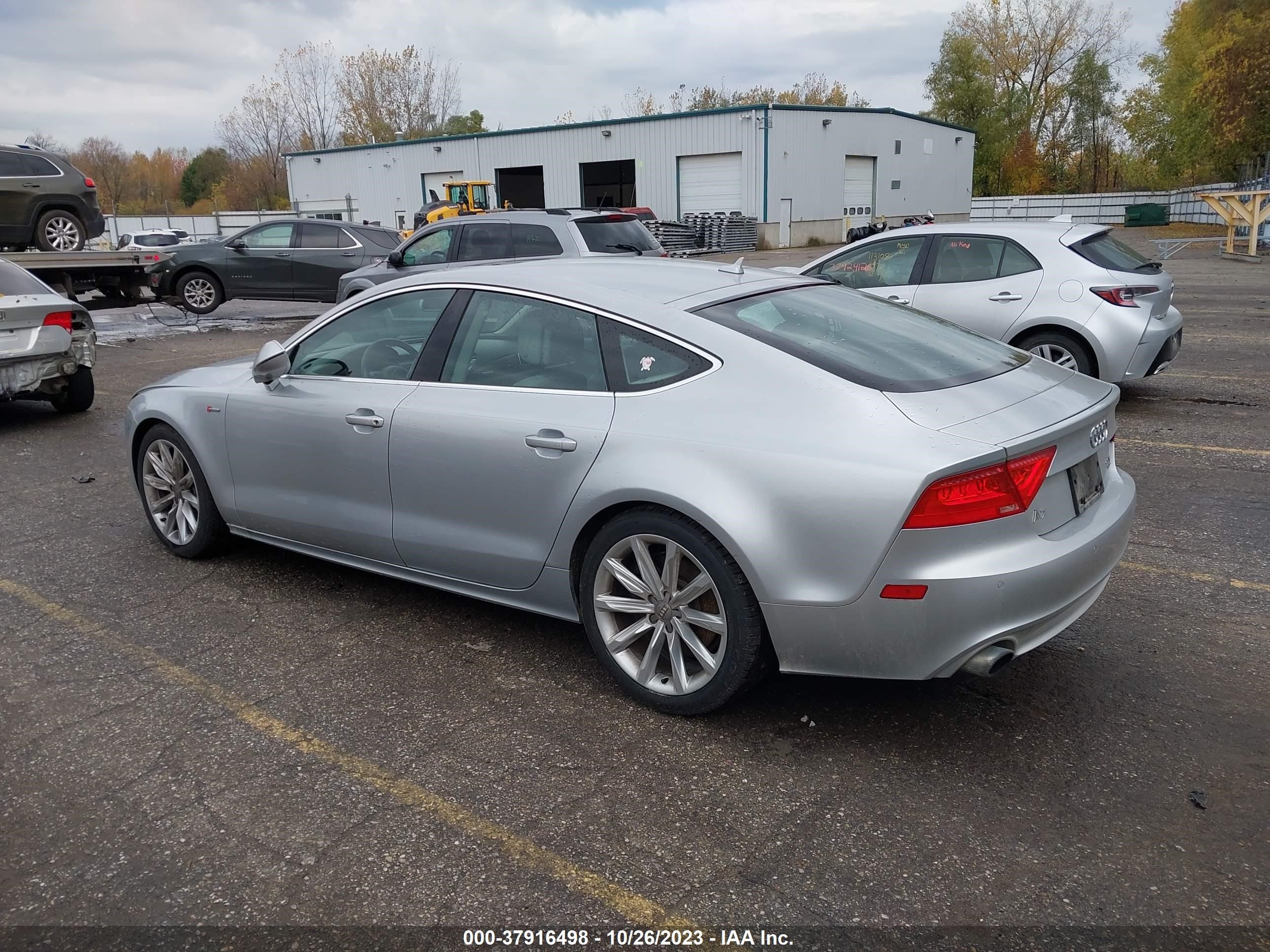 Photo 2 VIN: WAUSGAFC3CN019772 - AUDI A7 