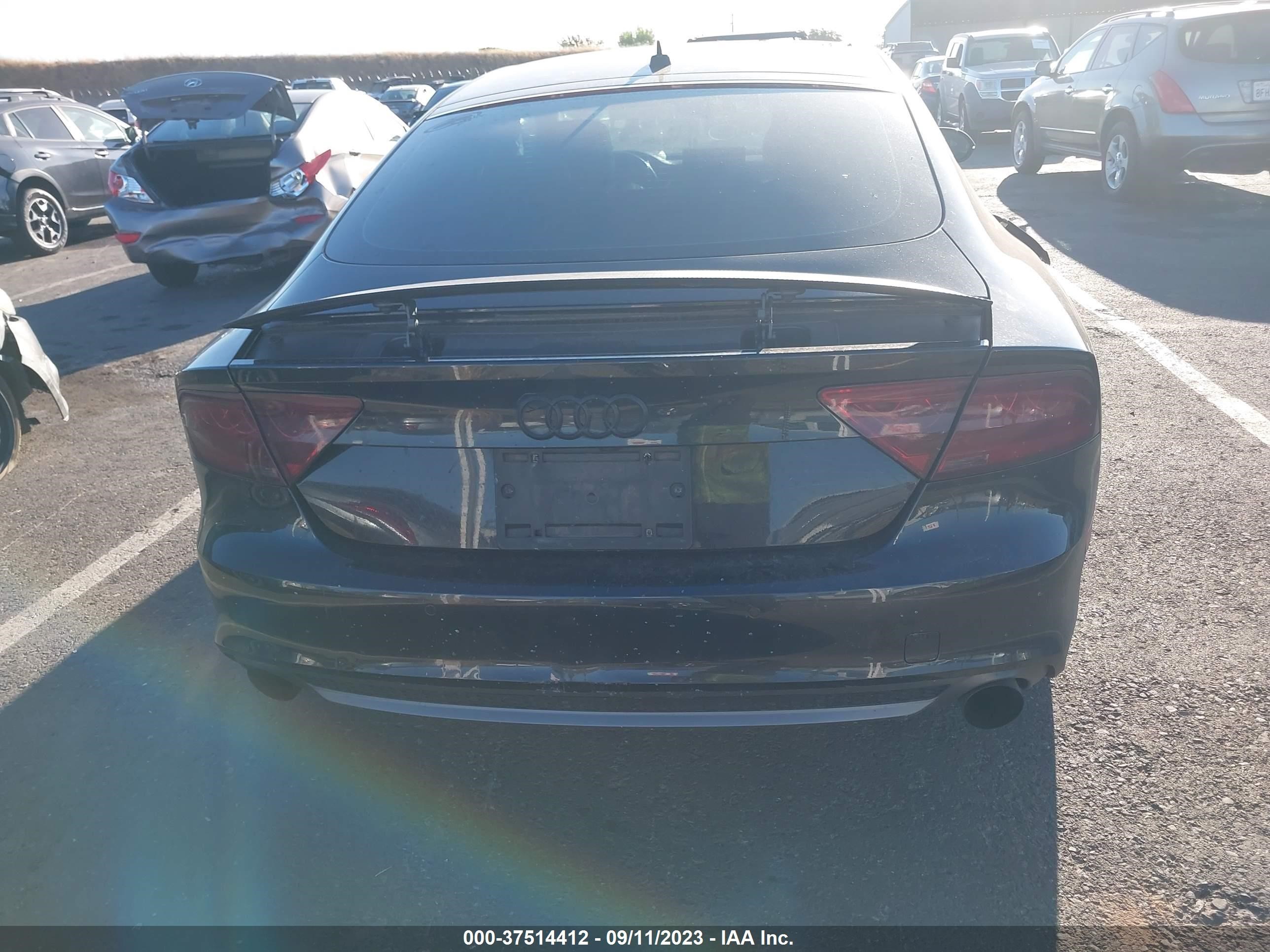 Photo 15 VIN: WAUSGAFCXCN003049 - AUDI A7 