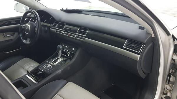 Photo 26 VIN: WAUSHB4E0AN001315 - AUDI A8 