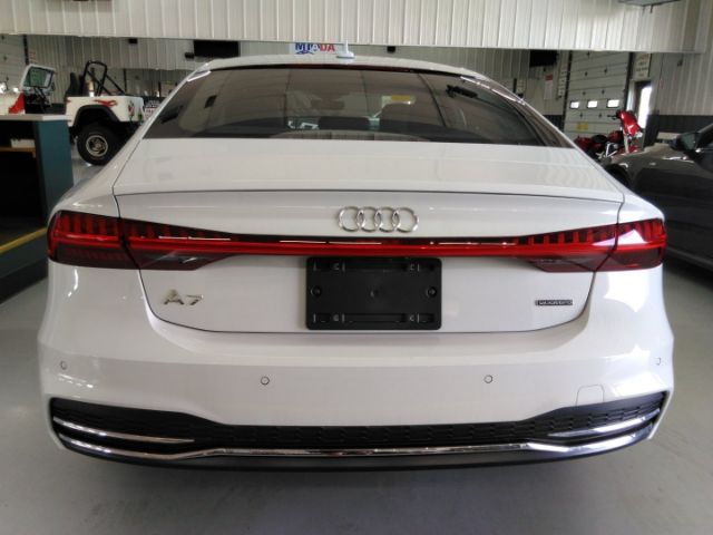 Photo 9 VIN: WAUTPBF26MN078088 - AUDI A7 