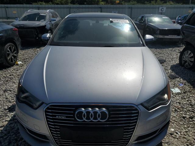 Photo 4 VIN: WAUTPBFF0GA050401 - AUDI A3 E-TRON 