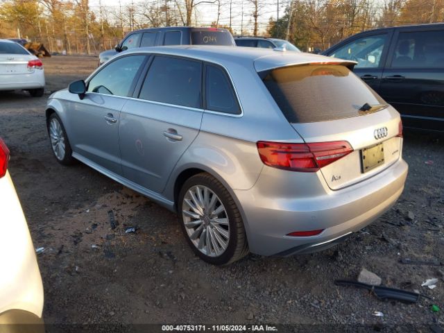 Photo 2 VIN: WAUTPBFF0HA042848 - AUDI A3 