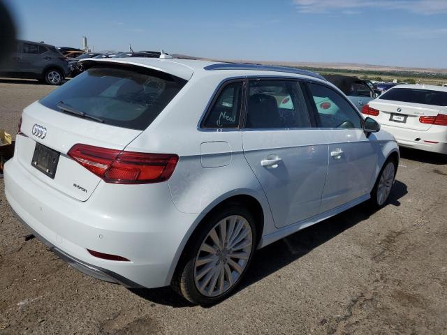 Photo 2 VIN: WAUTPBFF0HA130329 - AUDI A3 E-TRON 