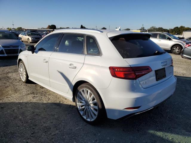 Photo 1 VIN: WAUTPBFF1HA147933 - AUDI A3 E-TRON 