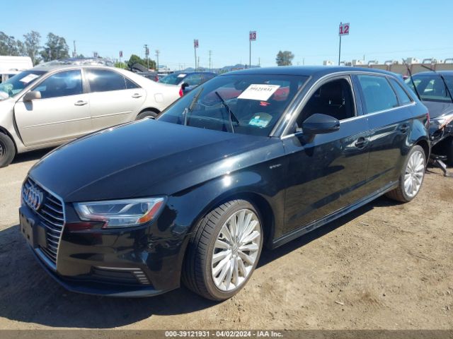 Photo 1 VIN: WAUTPBFF3HA045615 - AUDI A3 E-TRON 