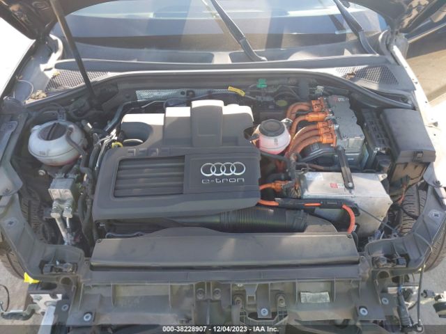 Photo 9 VIN: WAUTPBFF4GA100734 - AUDI A3 E-TRON 