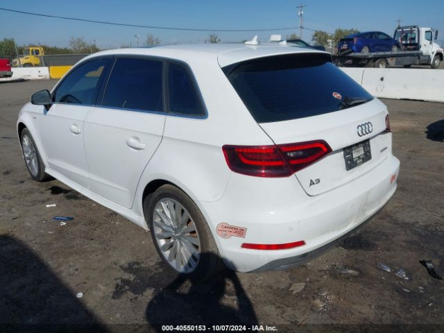 Photo 2 VIN: WAUTPBFF6GA065923 - AUDI A3 