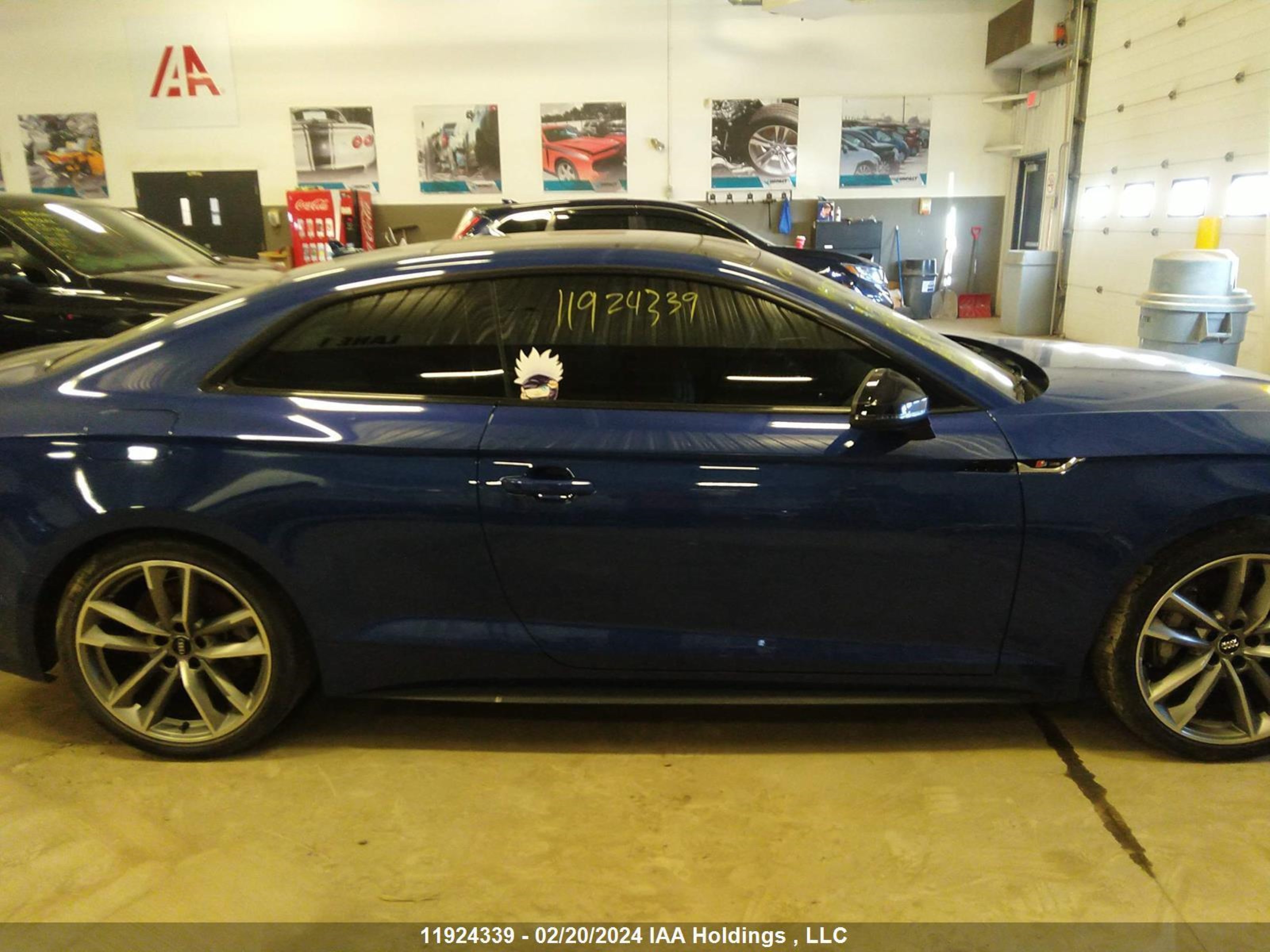 Photo 12 VIN: WAUUNAF5XKA011366 - AUDI A5 